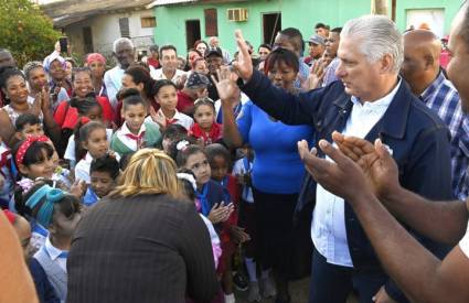 Presidente cubano constata labores en áreas socioeconómicas de Mayabeque