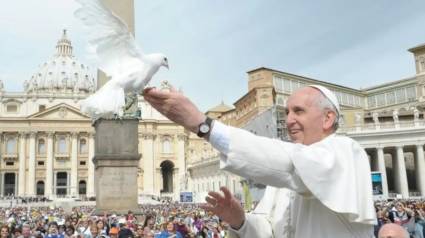 Líderes mundiales destacan compromiso de Francisco con la paz