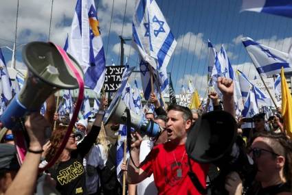 Israelíes protestan contra la guerra