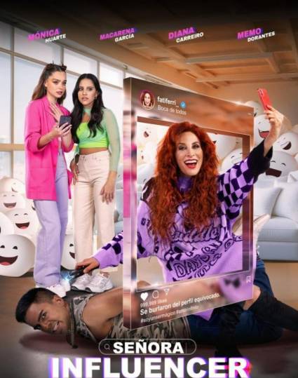 Señora influencer aborda diferentes aristas sobre las redes sociales y su poder para mostrar/desfigurar una parte de la realidad.