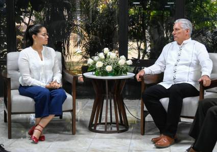 Encuentro de Miguel Díaz-Canel con Carolina Rangel Gracida, secretaria general del Movimiento de Regeneración Nacional (MORENA)