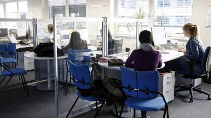 Los puestos de trabajo con mayor riesgo de automatización representan el 9,6 por ciento del empleo femenino en los países de mayores ingresos