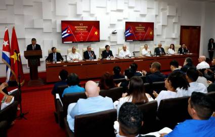 El seminario fue un espacio especial para seguir avanzando hacia una cooperación más amplia e integral entre ambos pueblos