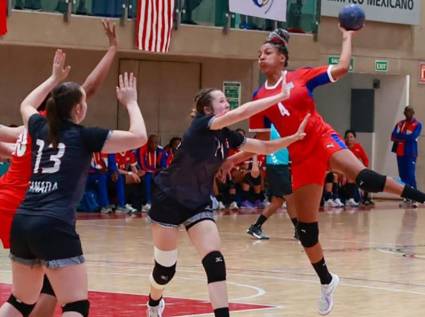 La selección cubana de balonmano femenino tendrá un duro reto tras su regreso a los Mundiales.