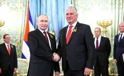 Díaz-Canel viaja a Rusia para conmemorar el 80 aniversario de la victoria sobre el fascismo