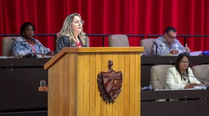 Naima Ariatne Trujillo Barreto, ministra de Educación