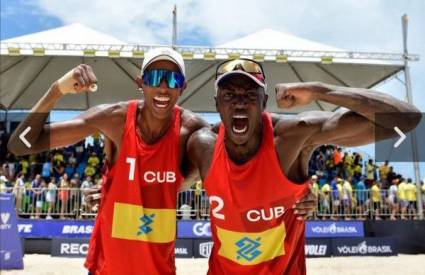 Dúo playero Díaz-Alayo con buen debut en Élite 16 Gstaad