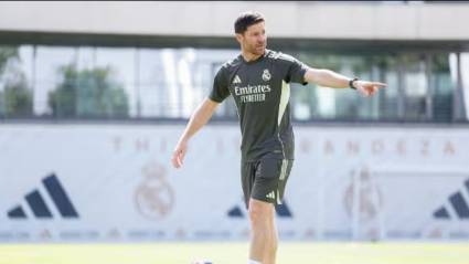 Xabi Alonso en un entrenamiento del Real Madrid