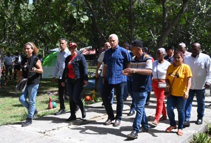 El Presidente conversó con directivos y trabajadores
