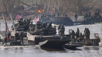 Maniobras de la Otan