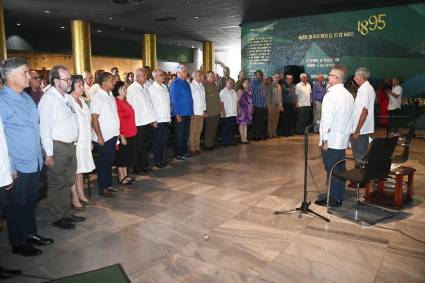 Participa Díaz-Canel en acto conmemorativo por el centenario del Primer Partido Comunista de Cuba