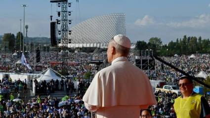 Papa León XIV a los jóvenes: «Ustedes son la sal de la tierra, la luz del mundo»