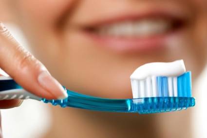 ¿Pasta dental hecha con cabello aporta beneficios?