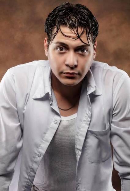 «El personaje de Miguel para mí fue un reto. Crearlo me llevó mucho trabajo e investigación, pues el personaje y yo no tenemos nada que ver», revela el joven actor.