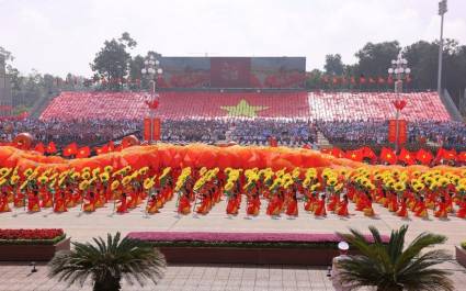 Raúl y Díaz-Canel envían mensaje de felicitación por Día Nacional de Vietnam