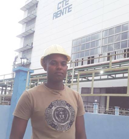 Aunque mi aporte no sea el más grande, sé que he podido contribuir, asegura el supervisor de la turbina Roylán Suárez