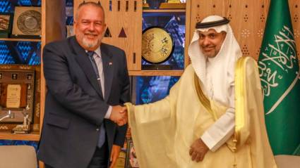 Visita de Manuel Marrero Cruz al Reino de Arabia Saudita