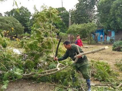 Muchos han sido los daños severos causados por Melissa, pero la voluntad del pueblo continúa primando en estas horas de recuperación.