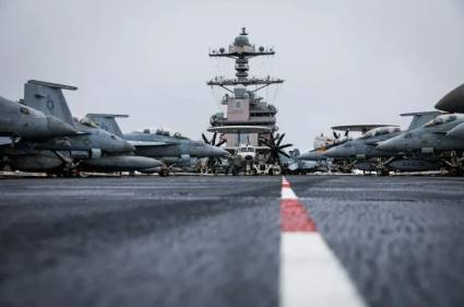 Aviones transportados en el portaviones de Estados Unidos USS Gerald R. Ford.