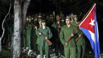 Desembarco simbólico del yate Granma