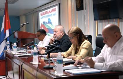 Manuel Marrero Cruz, miembro del Buró Político del Partido Comunista de Cuba y Primer Ministro.