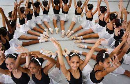 Desde mañana viernes hasta el próximo sábado 4 de abril, tendrá lugar en La Habana una nueva edición del Encuentro Internacional de Academias para la Enseñanza del Ballet.