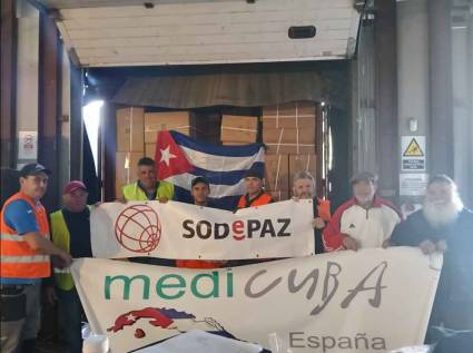 Contenedor con ayuda sanitaria