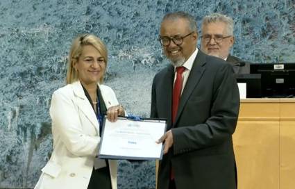 El galardón fue entregado por Tedros Adhanom Ghebreyesus, director general de la OMS, a Tania Margarita Cruz Hernández, viceministra primera de Salud Pública de Cuba