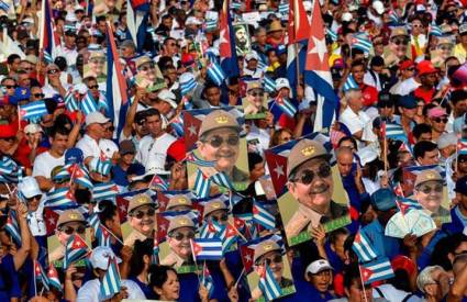 El pueblo holguinero denunció también la infame acusación del Departamento de Justicia de Estados Unidos contra el General de Ejército.