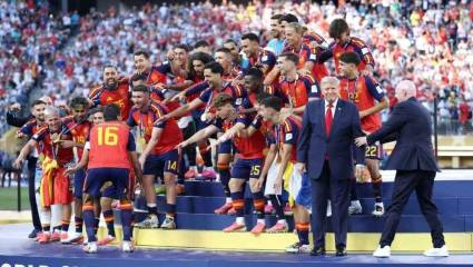 La selección española de fútbol eliminó al presidente Donald Trump de su foto de celebración tras ganar el Mundial.