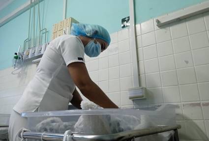 La Sala de Neonatología del Hospital José Luis Miranda, creada en la década de 1990, sigue formando parte activa del programa de atención al recién nacido de alto riesgo.