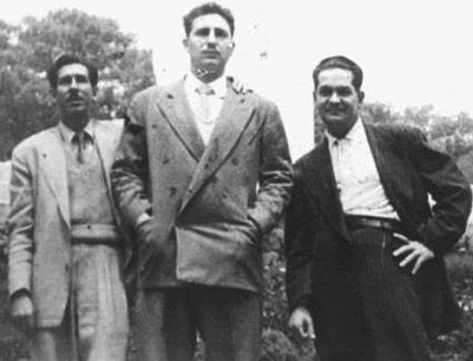 Fidel junto a los emigrados cubanos Fernando Margolles y José Cabrera, Ciudad México, 26 de julio de 1955.