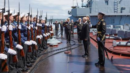 El presidente Putin inspeccionó la fase final de los ejercicios de la Flota rusa del Pacífico.