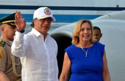 Llega a Cuba en visita oficial el presidente de Colombia, Gustavo Petro
