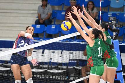 Diaria Pérez sobresalió en su desempeño individual durante el juego.