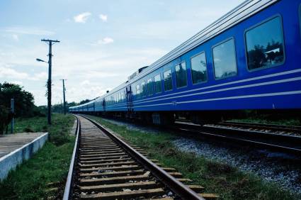 Apuesta Cuba por desarrollar el ferrocarril junto a Rusia
