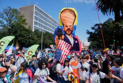 Miles de colombianos en principales ciudades del país marcharon contra el gobierno de Abelardo de la Espriella