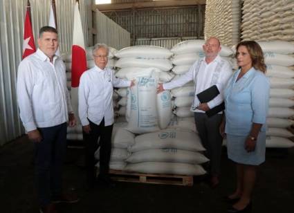 Cuba recibe donativo de Japón